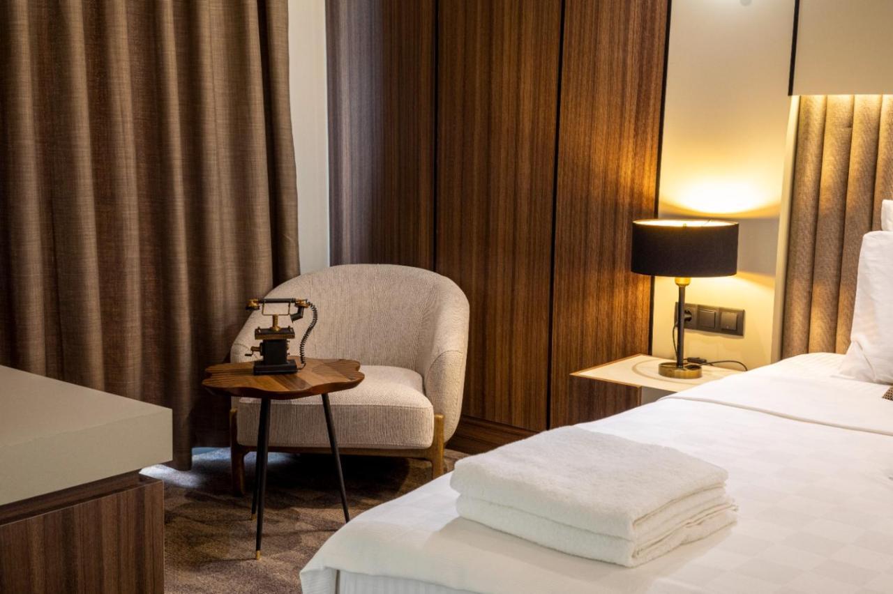Monalisa Hotels クシャダス エクステリア 写真
