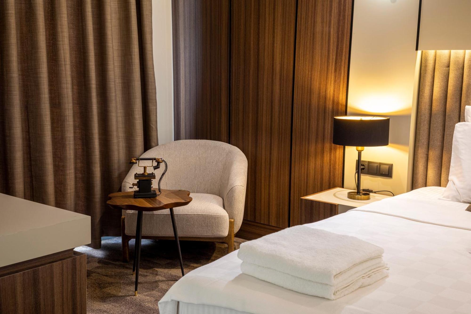 Monalisa Hotels クシャダス エクステリア 写真