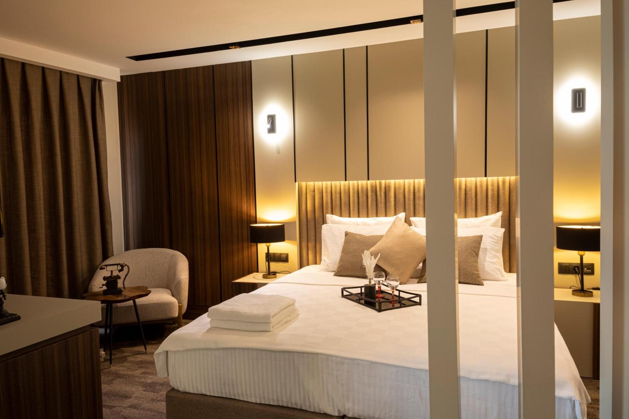 Monalisa Hotels クシャダス エクステリア 写真